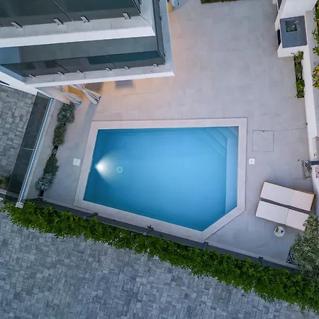 Luxury Marco Polo With A Private Swimming Pool With Salt Sea Water Apartment Punat