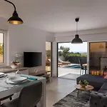 Luxury Marco Polo With A Private Swimming Pool With Salt Sea Water Apartamento Punat