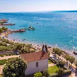 Apartamento Luxury Marco Polo With A Private Swimming Pool With Salt Sea Water