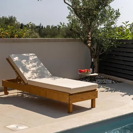 Apartment Luxury Marco Polo With A Private Swimming Pool With Salt Sea Water *