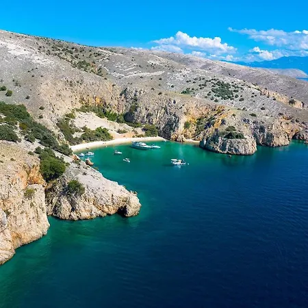 Luxury Marco Polo With A Private Swimming Pool With Salt Sea Water Apartment Punat